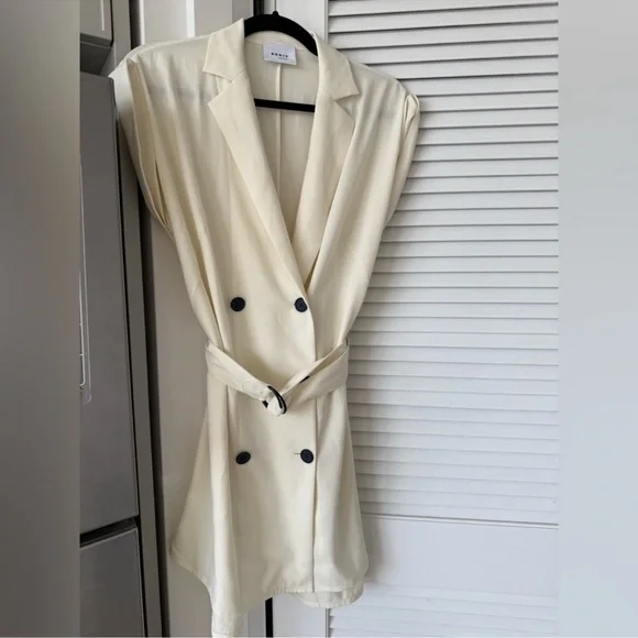 Akris punto Cream off white Blazer Vest double breasted side slits designer belt - Picture 3 of 13